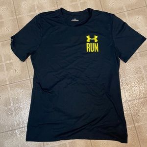 Under Armour T-shirt